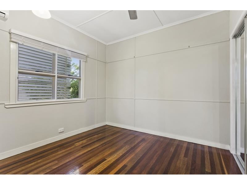 32 Bowen Terrace, The Range QLD 4700